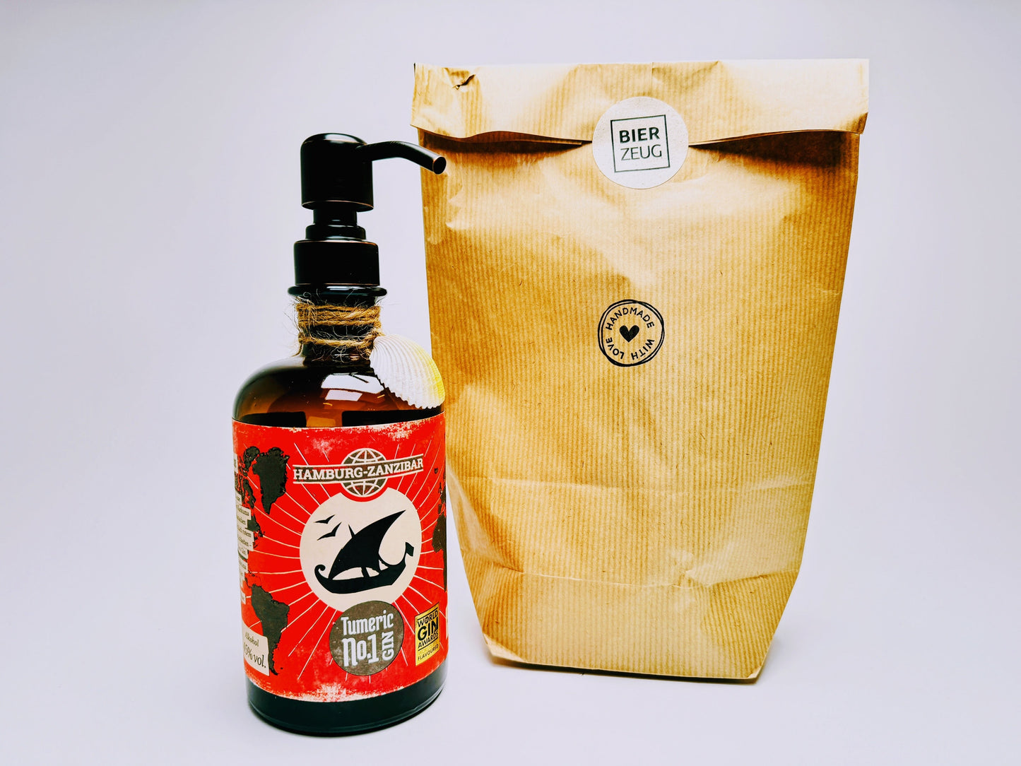 Gin-Seifenspender "Hamburg-Zanzibar" | Upcycling Pumpspender aus Gin-Flasche | Nachfüllbar mit Seife etc. | Bad Deko Geschenk Hamburg Afrika