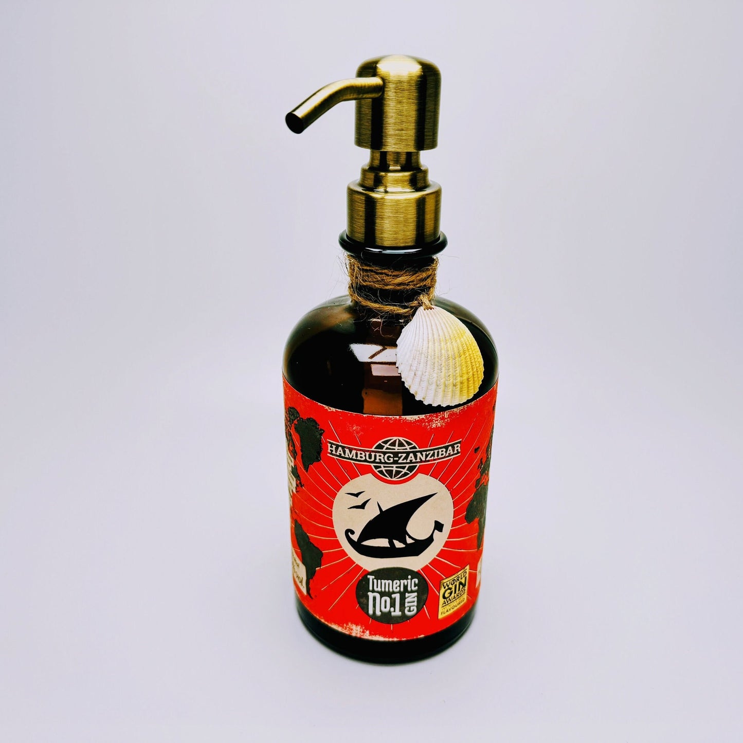 Gin-Seifenspender "Hamburg-Zanzibar" | Upcycling Pumpspender aus Gin-Flasche | Nachfüllbar mit Seife etc. | Bad Deko Geschenk Hamburg Afrika