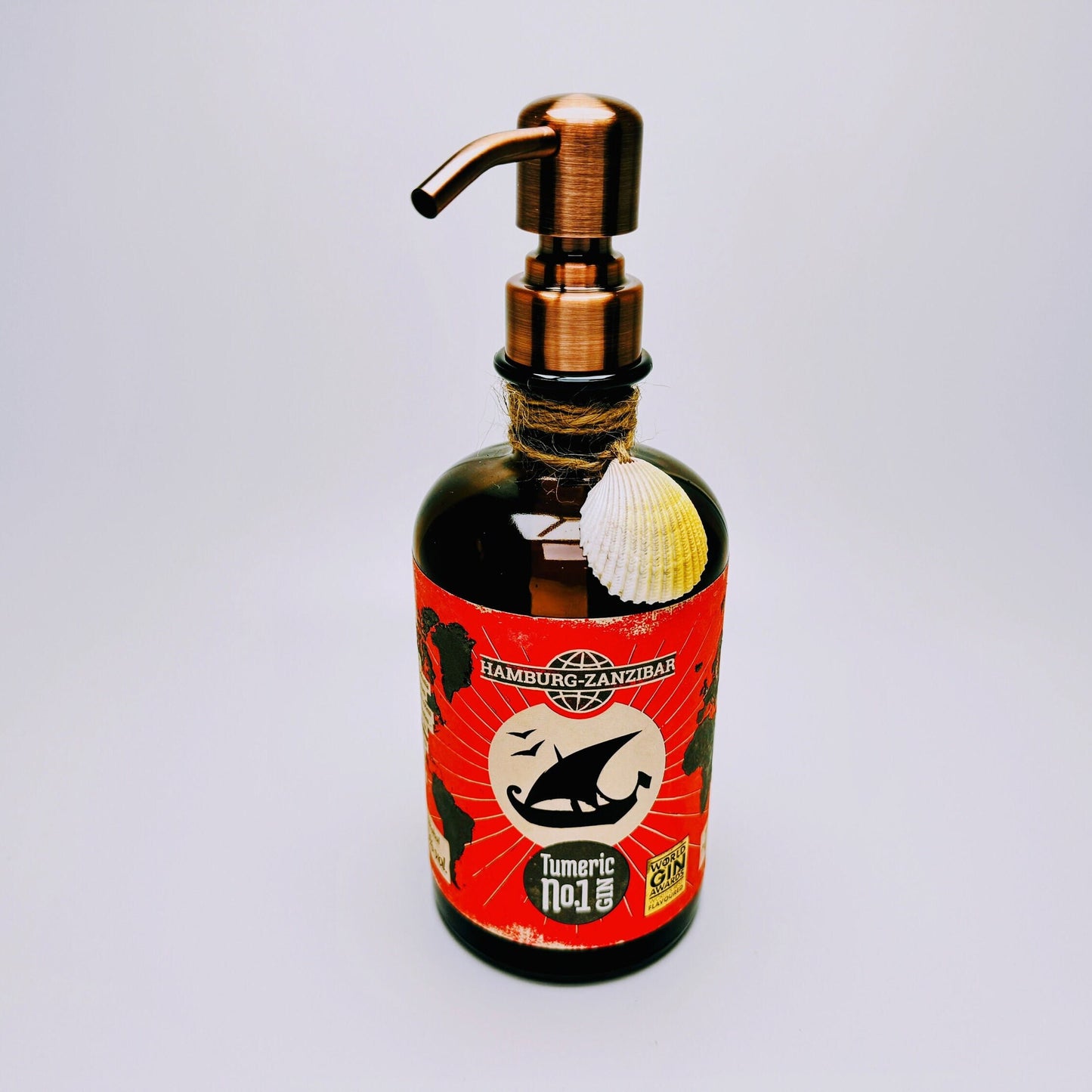 Gin-Seifenspender "Hamburg-Zanzibar" | Upcycling Pumpspender aus Gin-Flasche | Nachfüllbar mit Seife etc. | Bad Deko Geschenk Hamburg Afrika