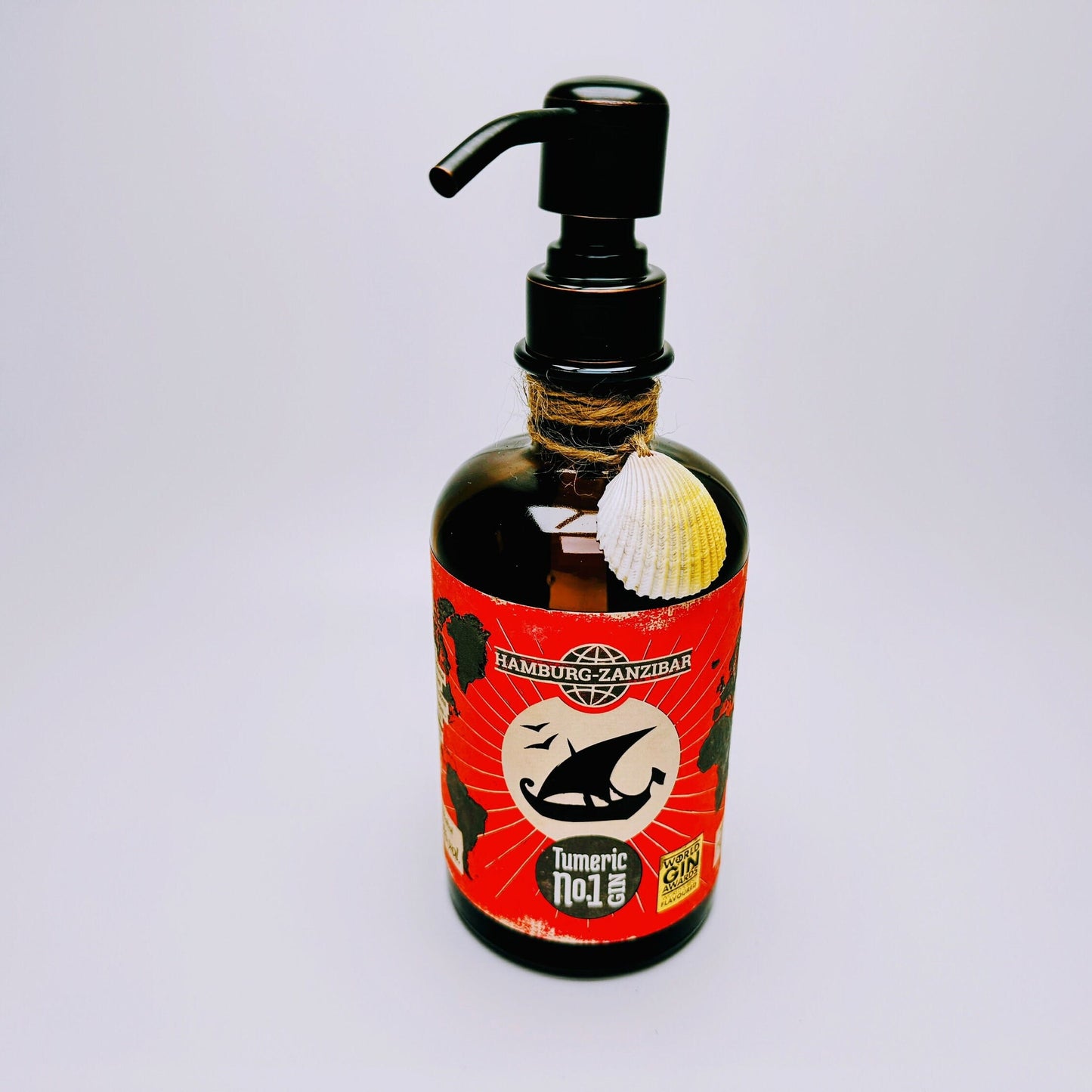 Gin-Seifenspender "Hamburg-Zanzibar" | Upcycling Pumpspender aus Gin-Flasche | Nachfüllbar mit Seife etc. | Bad Deko Geschenk Hamburg Afrika