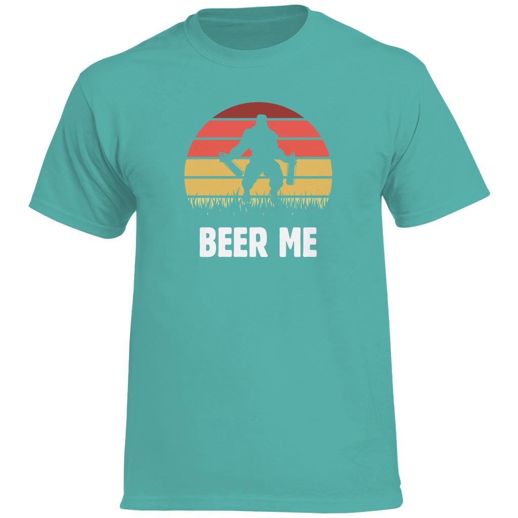 BEER ME T-Shirt mit Bigfoot-Motiv – Lustiges Bier-Shirt für Craftbier-Fans - 100% Baumwolle