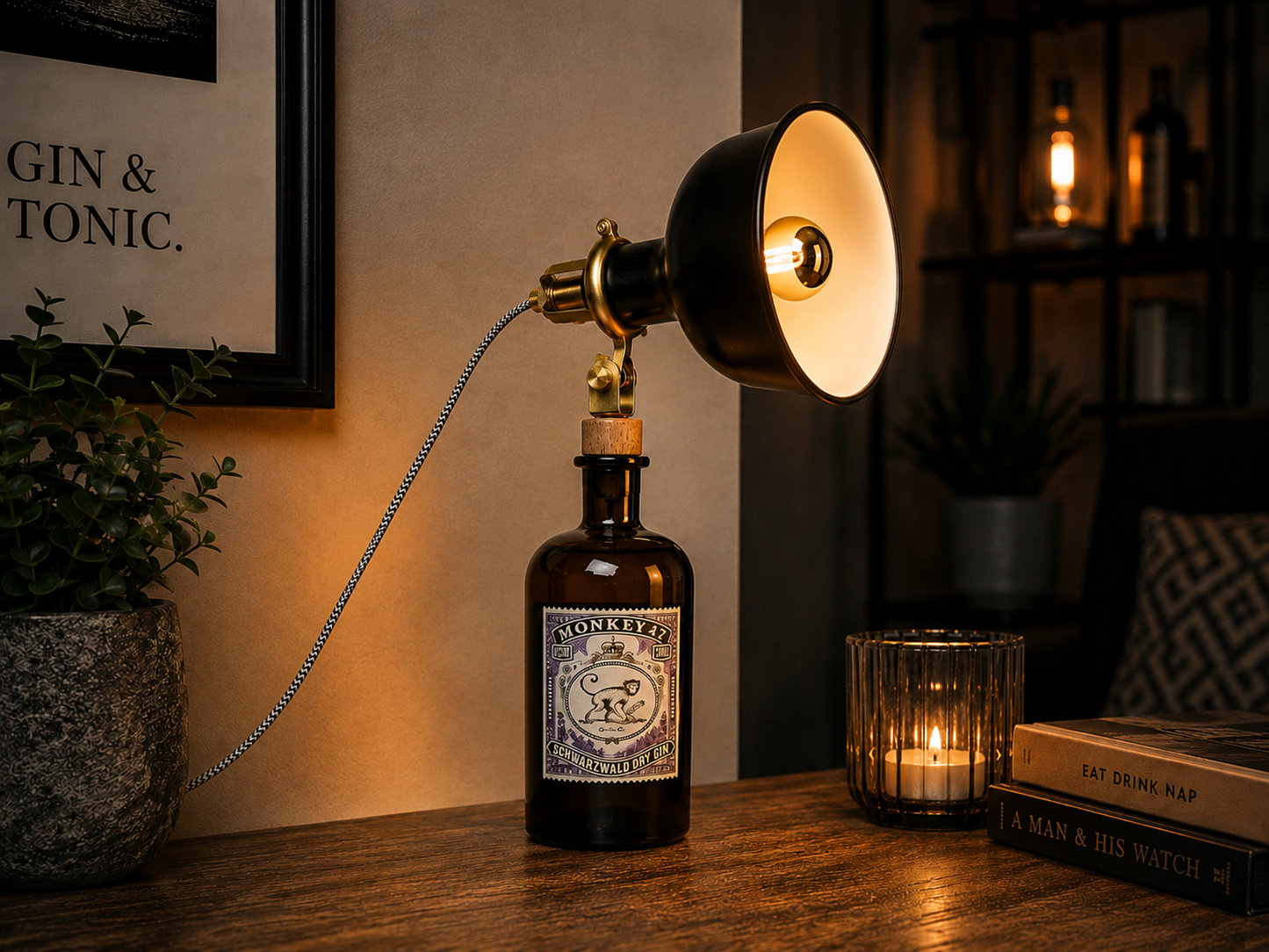 Gin Tischlampe aus echter Ginflasche – Handgemachte Design Lampe im Industrial Look – Upcycling Deko Lampe – Geschenkidee für Gin Liebhaber