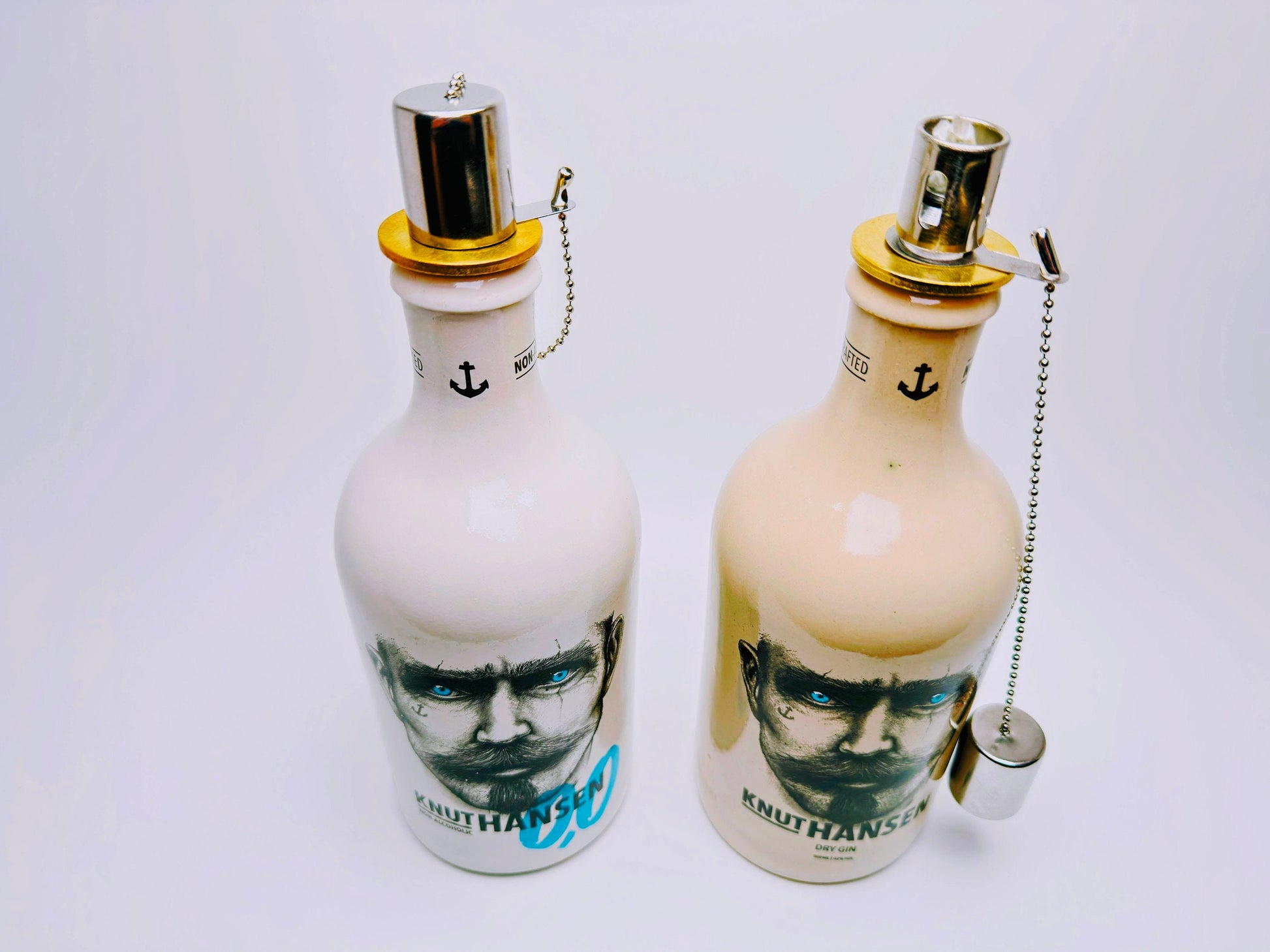 Gin Öllampe “Knut Hansen“ | Handgemachte Öllampe aus Knut Hansen Flaschen | Upcycling | Handgefertigt | Individuell | Geschenk | Deko