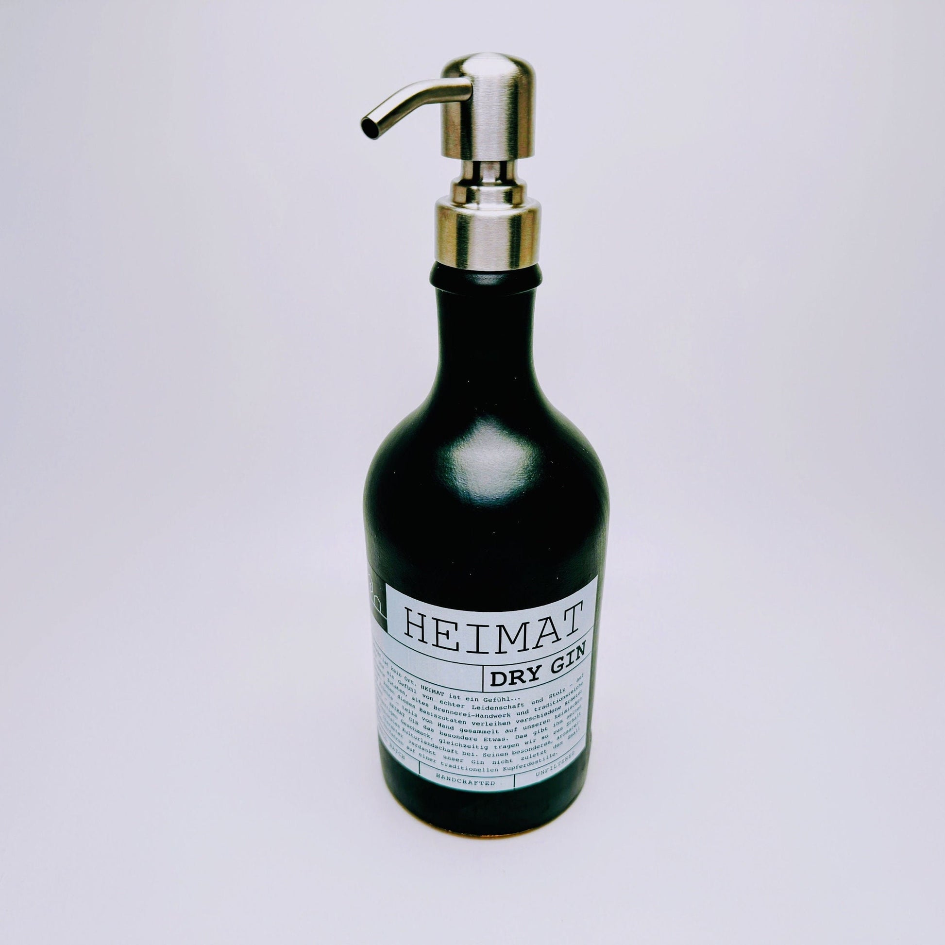 Gin-Seifenspender “Heimat” | Upcycling Pumpspender aus Heimat Gin Flaschen | Nachfüllbar mit Seife, Spüli | Deko Bad Geschenk | 500ml
