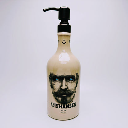 Gin-Seifenspender “Knut“ | Upcycling Pumpspender aus Original Knut Hansen Gin-Flasche | Nachfüllbar mit Seife | Bad-Deko | Geschenk Hamburg
