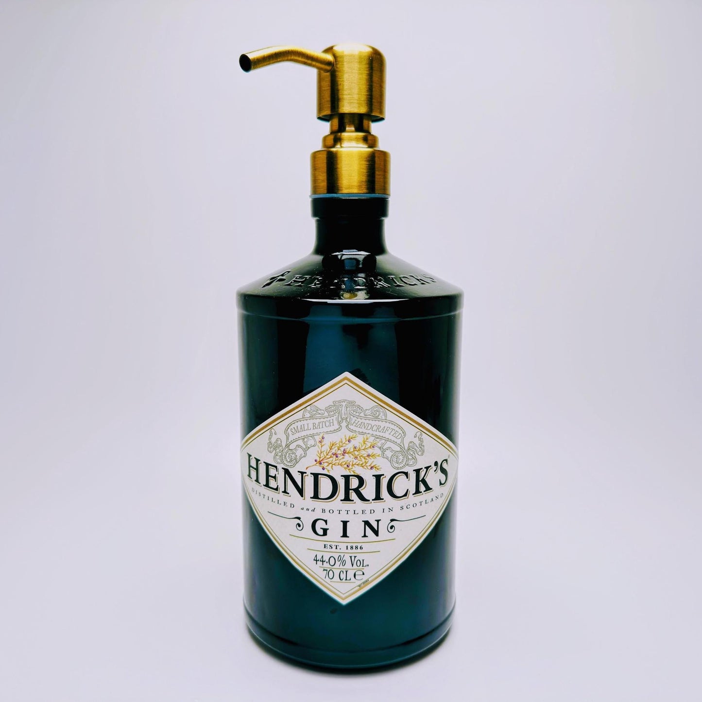 Gin Seifenspender aus echter Ginflasche – Handgemachter nachfüllbarer Pumpspender – Upcycling Seifenspender – Geschenkidee für Gin Liebhaber