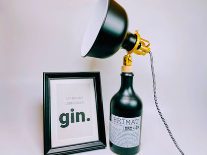 Heimat Gin Vintage-Lampe | Handgemachte nachhaltige Tischlampe aus Heimat Gin | Einzigartige Geschenkidee | Deko-Licht | Upcycling Leuchte