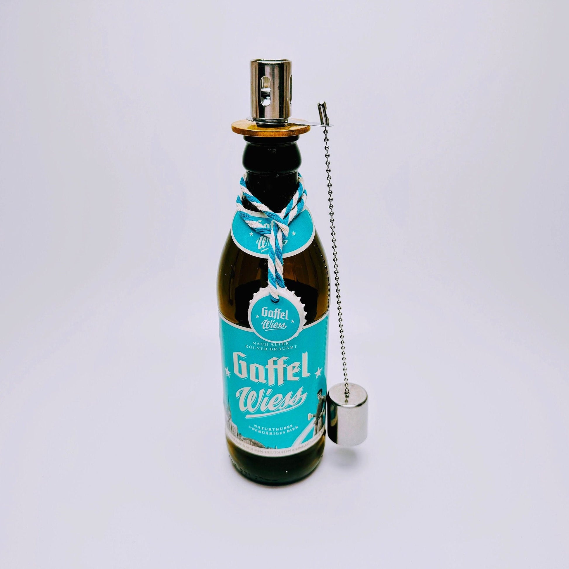 Kölsch Öllampe aus echter Kölschflasche – Handgemachte Upcycling Design Öllampe mit windfestem Flammenlicht – Bier Geschenkidee aus Köln