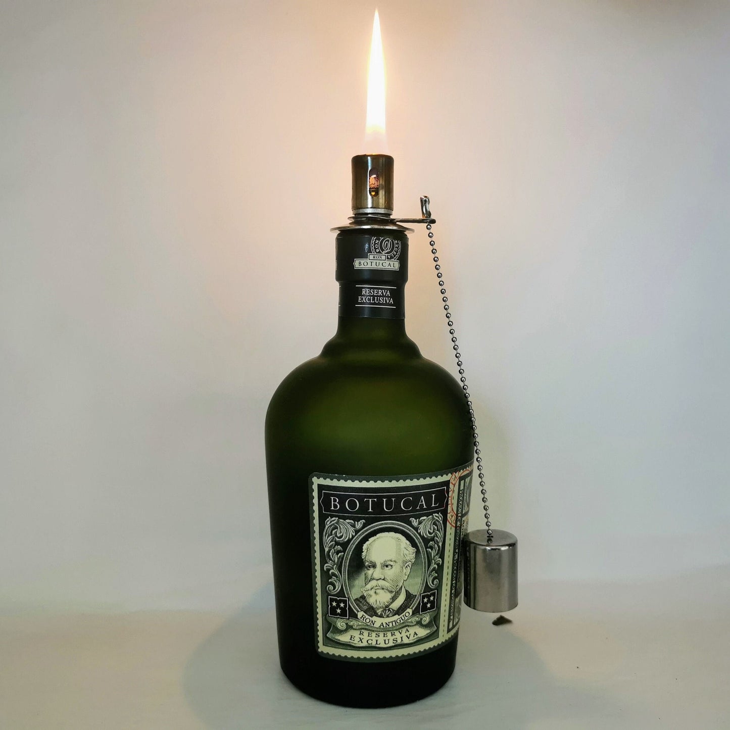 Rum-Öllampe ”Botucal” | Handgemachte Öllampe aus Botucal-Flaschen | Upcycling | Handgemacht | Individuell | Geschenk | Deko | H:23cm - 0,7l