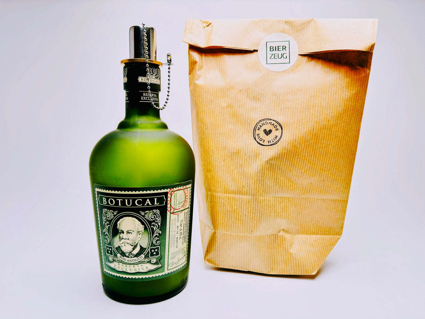 Rum-Öllampe ”Botucal” | Handgemachte Öllampe aus Botucal-Flaschen | Upcycling | Handgemacht | Individuell | Geschenk | Deko | H:23cm - 0,7l