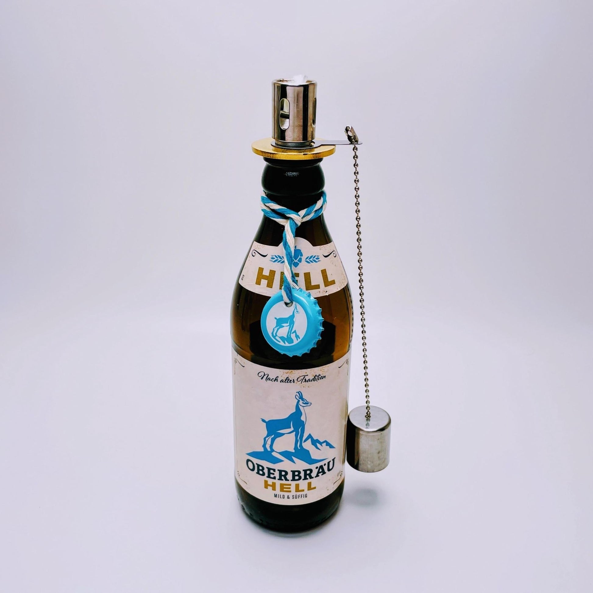 Upcycling Öllampe aus Helles-Bierflasche | Handgemachte Upcycling Gartenfackel | Geschenk für Bayern & Bier-Fans