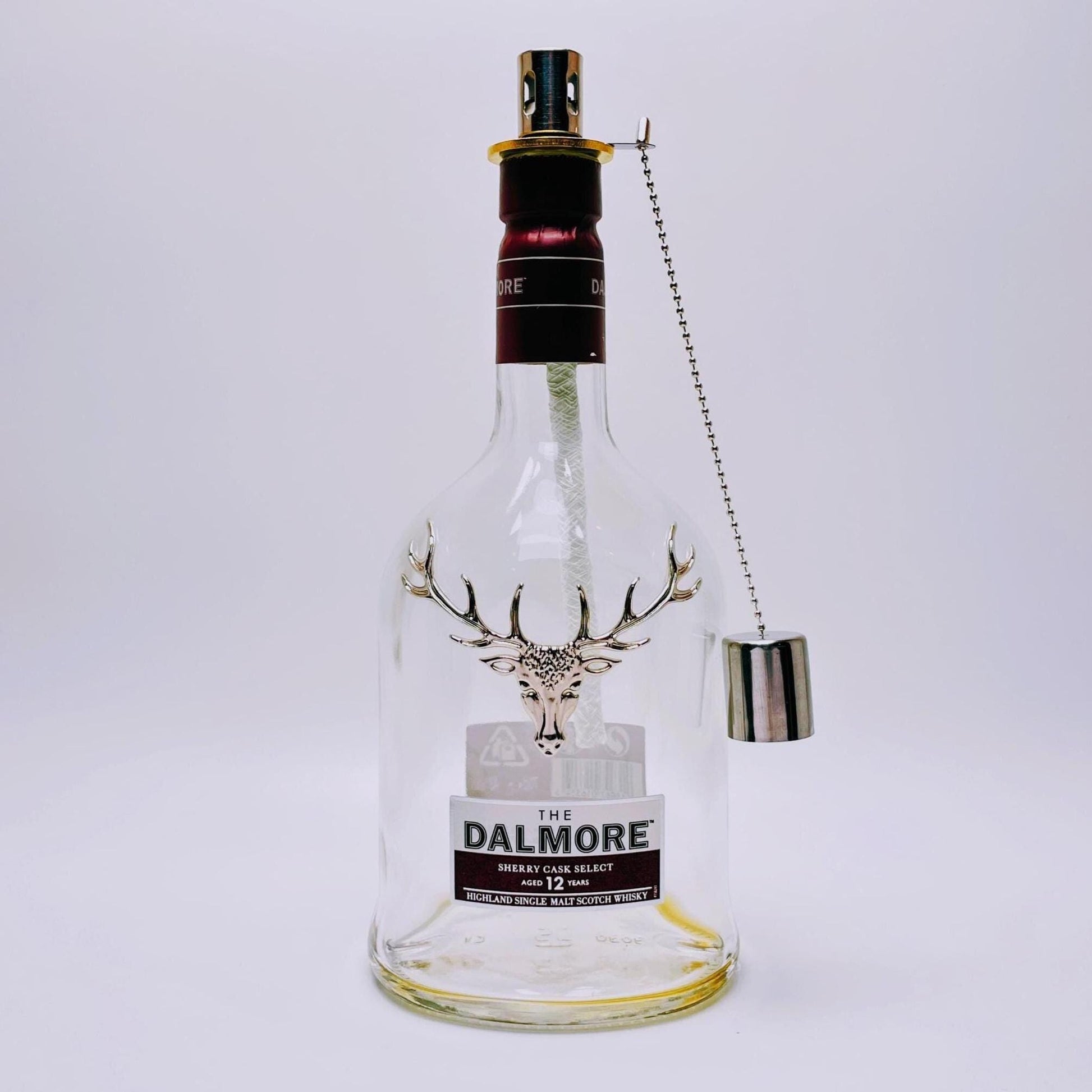 Whisky-Öllampe ”Highland Glow” | Handgefertigt aus recycelten Whiskeyflaschen | Vielseitiges Upcycling-Geschenk | Ideal für Balkon & Garten