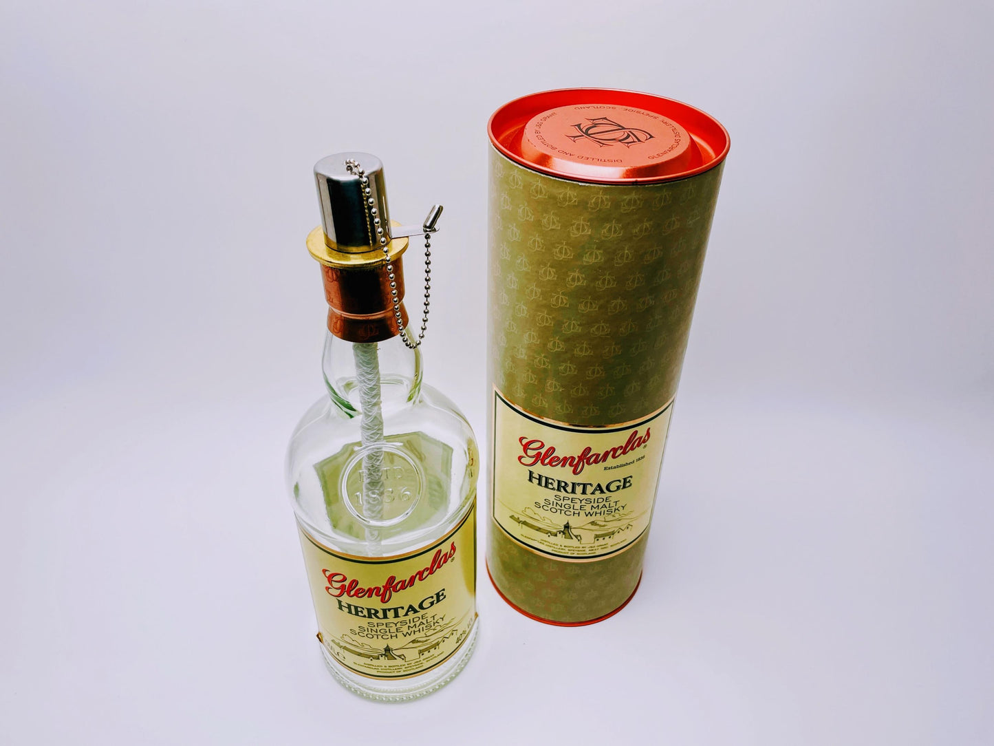 Whisky Öllampe aus echter Whiskyflasche – Handgemachte Upcycling Design Öllampe mit warmem Flammenlicht – Geschenkidee für Whisky Liebhaber