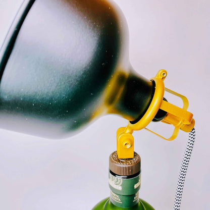 Botucal Rum Lampe | Handgemachte Upcycling Tischlampe aus Botucal Rum Flasche | Einzigartige Geschenkidee | Deko