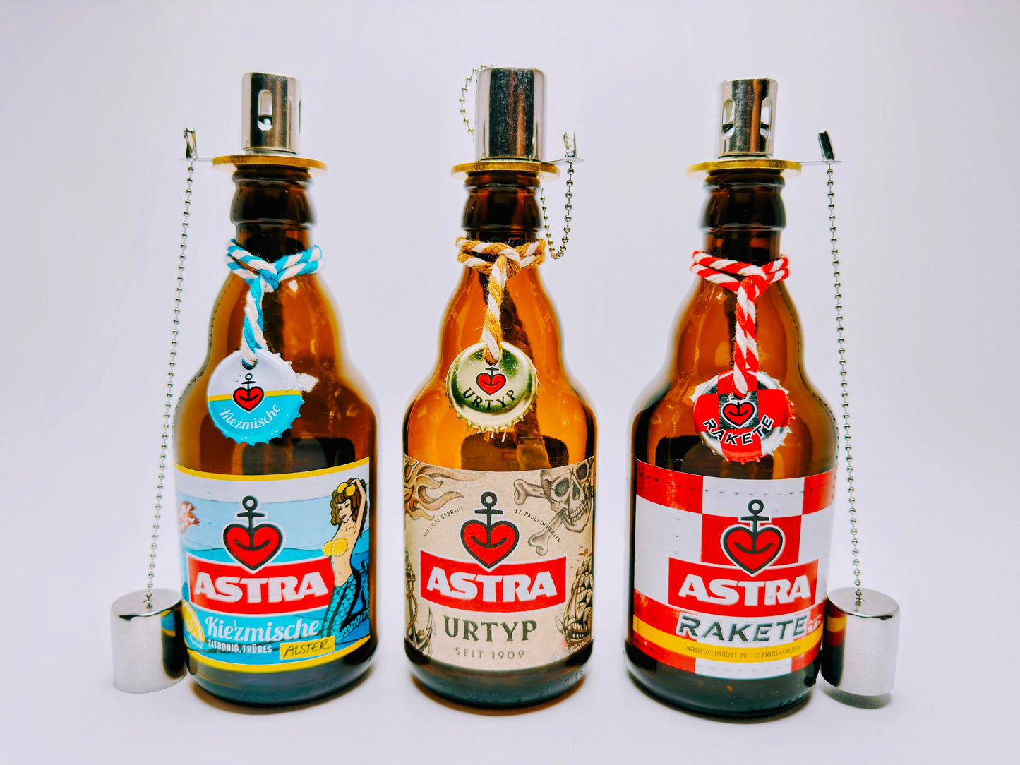 Astra-Öllampe ”Hamburger Nachtlicht” aus Astra Bier-Flaschen | Handgemachte Upcycling Gartenfackel | Geschenk für Hamburg & St. Pauli Fans