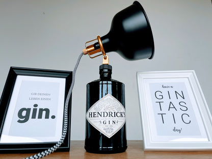 Hendricks Gin Vintage-Lampe | Handgemachte nachhaltige Tischlampe | Einzigartige Geschenkidee | Retro Deko-Licht | Upcycling Leuchte