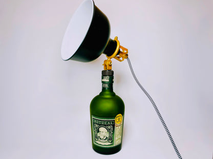 Botucal Rum Lampe | Handgemachte Upcycling Tischlampe aus Botucal Rum Flasche | Einzigartige Geschenkidee | Deko