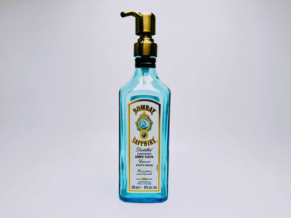 Gin soap dispenser "Bombay Bubbles" | Upcycled pump dispenser from Bombay Gin bottle | Refillable with soap etc. | Bathroom decoration gift England