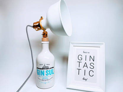 Gin Sul vintage lamp | Handmade sustainable table lamp made of Gin Sul | Unique gift idea | Retro decorative light | Upcycling lamp
