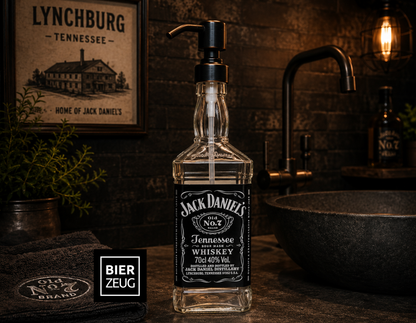 Whisky soap dispenser “Jacky” | Upcycling pump dispenser from Jack Daniels bottles | Refillable with soap, dishwashing liquid, beard oil | Bathroom decoration gift