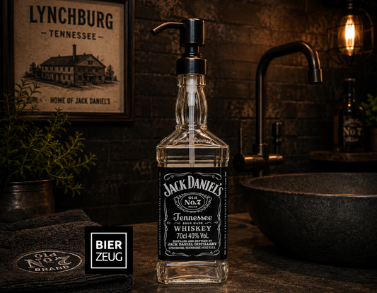Whisky-Seifenspender “Jacky” | Upcycling Pumpspender aus Jack Daniels Flasche | Nachfüllbar | Bad Deko | Geschenkidee für Whisky Fans