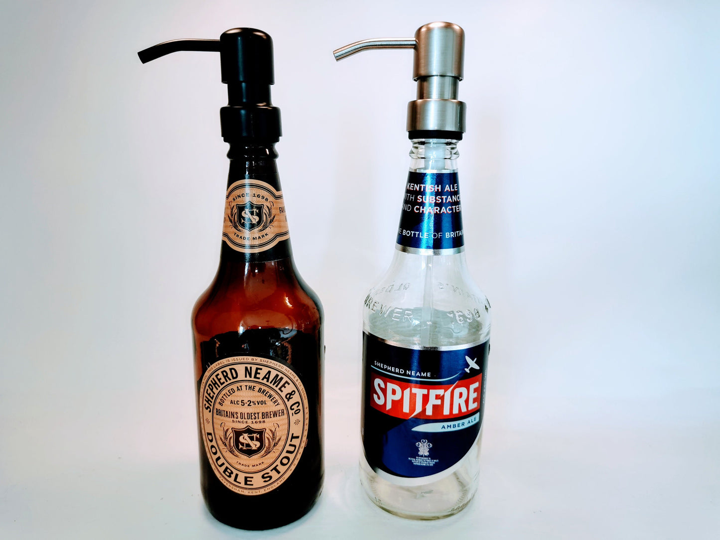 Seifenspender aus Craft-Bier-Flaschen - Handgemacht - Upcycling - Nachfüllbarer Pumpspender für Seife, Lotion oder Spüli - 0,33-0,5l