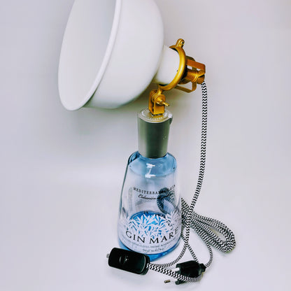 Gin Mare Vintage-Lampe | Handgemachte nachhaltige Tischlampe aus Gin Mare | Einzigartige Geschenkidee | Deko-Licht | Upcycling Leuchte