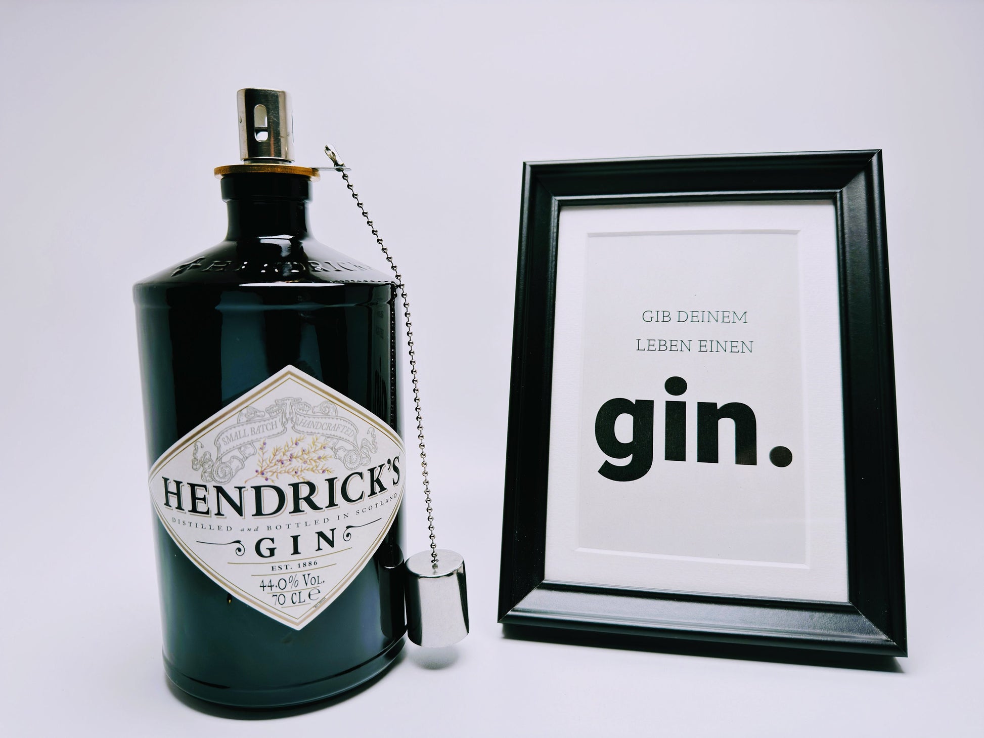 Gin Öllampe "Hendricks" | Handgemachte Öllampe aus Hendricks Gin Flaschen | Upcycling | Handgefertigt | Individuell | Geschenk | Deko