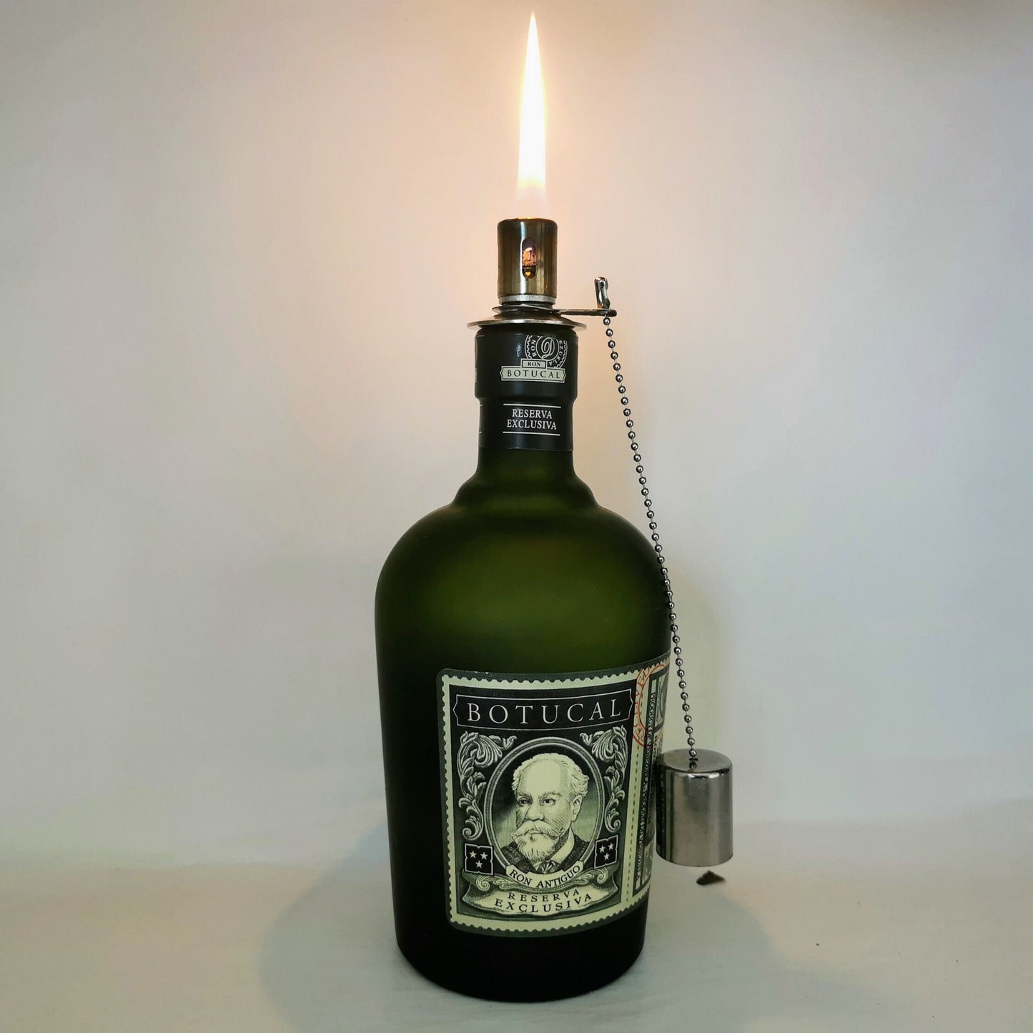 Rum-Öllampe "Botucal" | Handgemachte Öllampe aus Botucal-Flaschen | Upcycling | Handgemacht | Individuell | Geschenk | Deko | H:23cm - 0,7l
