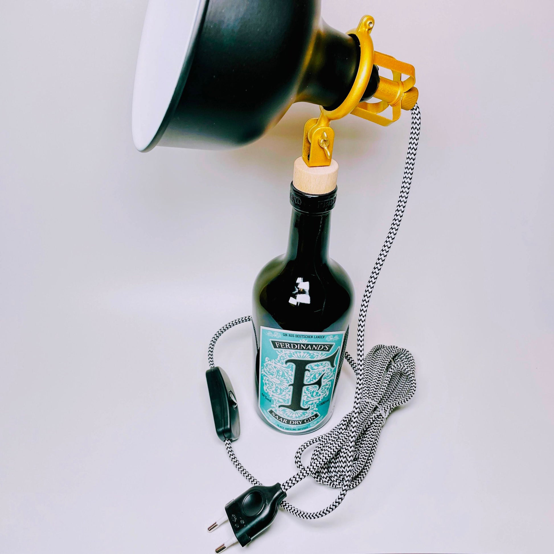 Ferdinands Gin Vintage-Lampe | Handgemachte nachhaltige Tischlampe aus Ferdinand Gin | Einzigartige Geschenkidee | Deko-Licht | Upcycling