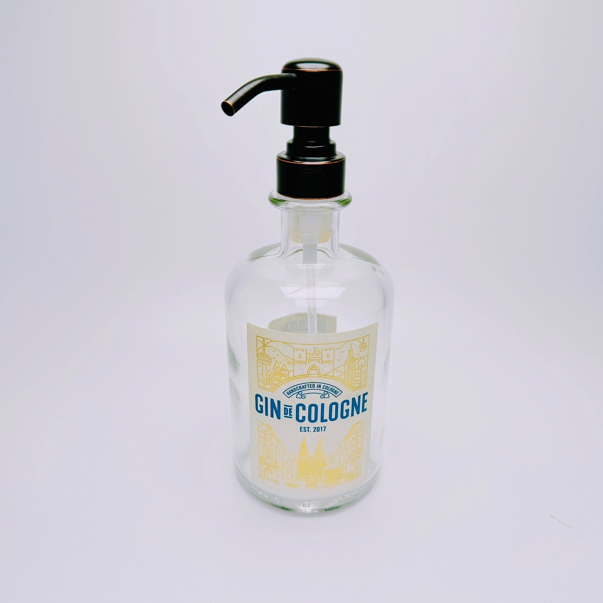 Gin-Seifenspender "Gin de Cologne" | Upcycling Pumpspender aus Gin Cologne Flaschen | Nachfüllbar mit Seife etc. | Bad Deko | Geschenk Köln