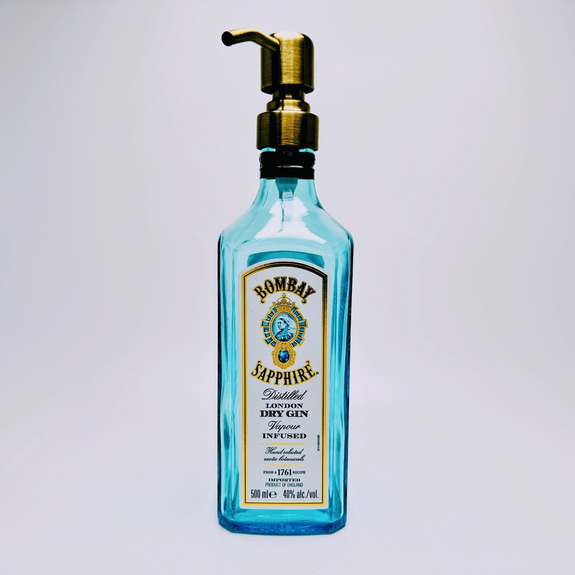 Gin-Seifenspender "Bombay Bubbles" | Upcycling Pumpspender aus Bombay Gin-Flasche | Nachfüllbar mit Seife etc. | Bad Deko Geschenk England