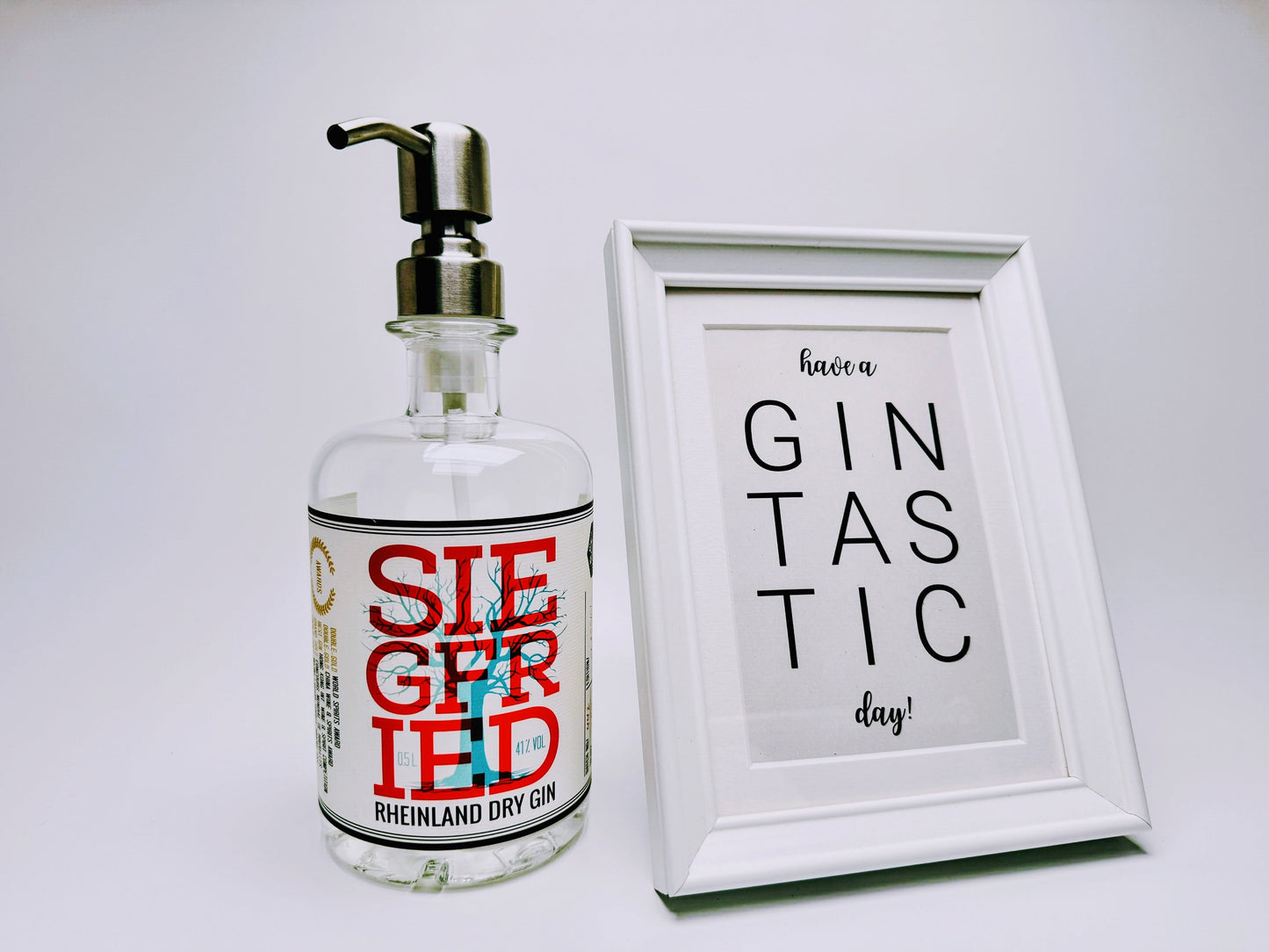 Gin-Seifenspender "Siegfried" | Upcycling Pumpspender aus Siegfried Gin Flaschen | Nachfüllbar mit Seife etc. | Bad Deko | Geschenk Bonn