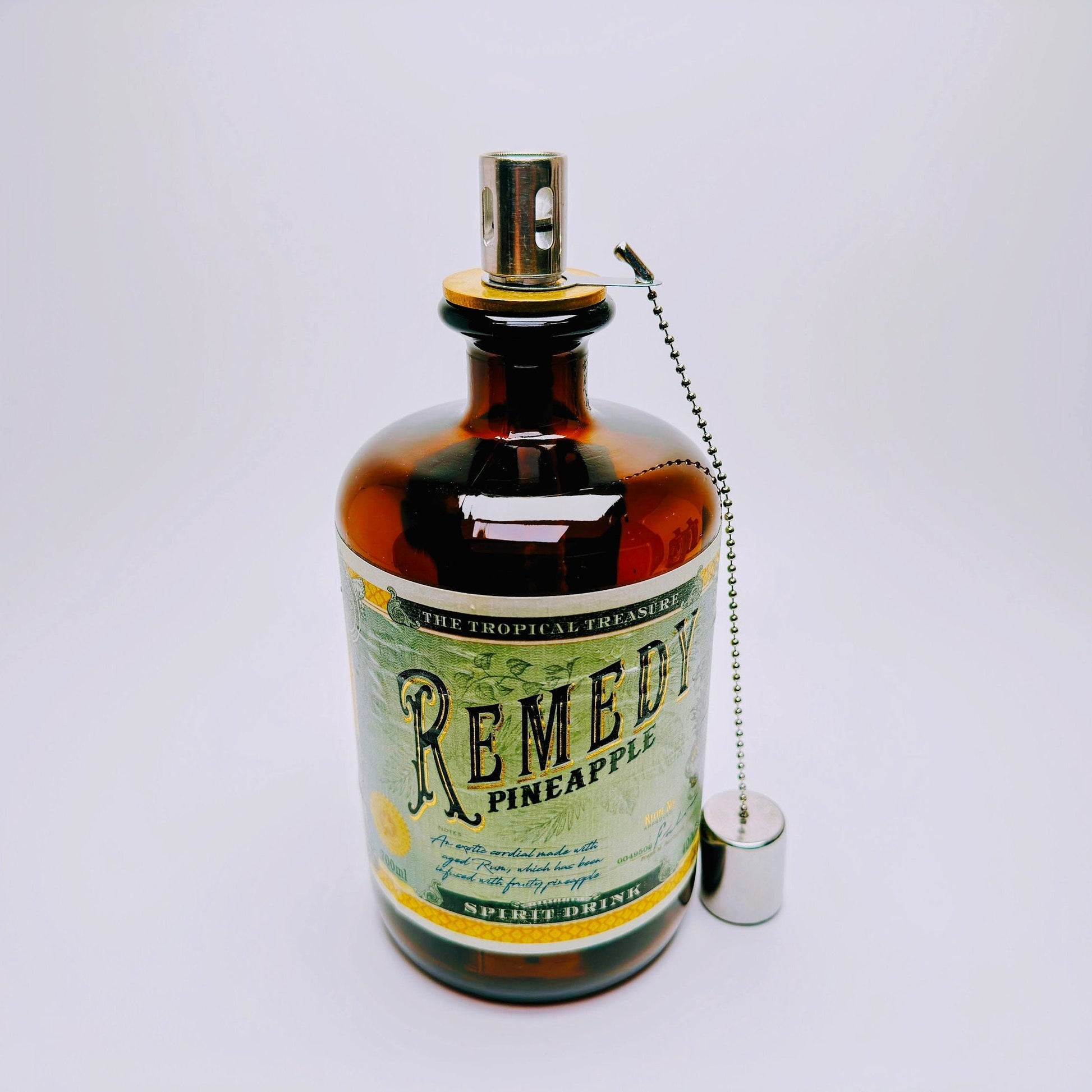 Rum-Öllampe "Remedy" | Handgemachte Öllampe aus Remedy Rum-Flaschen | Upcycling | Handgemacht | Individuell | Geschenk | Deko | H: 21cm