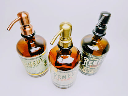 Rum Seifenspender "Remedy Refresh" | Upcycling Pumpspender aus Remedy Rum Flasche | Nachfüllbar | Deko Bad | Karibik Geschenk | 700ml