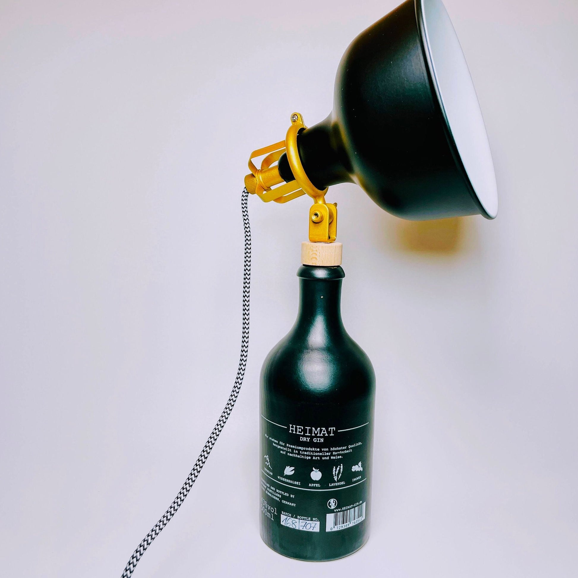 Heimat Gin Vintage-Lampe | Handgemachte nachhaltige Tischlampe aus Heimat Gin | Einzigartige Geschenkidee | Deko-Licht | Upcycling Leuchte