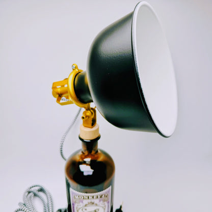 Monkey47 Gin Vintage-Lampe | Handgemachte nachhaltige Tischlampe aus Monkey 47 Gin | Einzigartige Geschenkidee | Deko-Licht | Upcycling