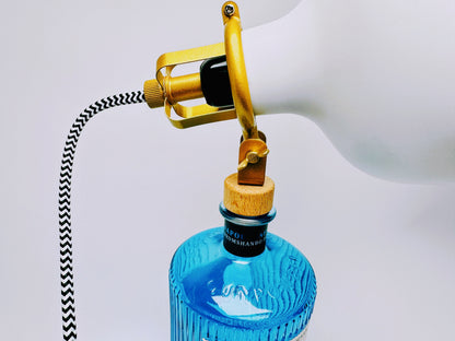 Gunpowder Gin Vintage-Lampe | Handgemachte nachhaltige Tischlampe aus Gunpowder Gin | Einzigartige Geschenkidee | Deko-Licht | Upcycling