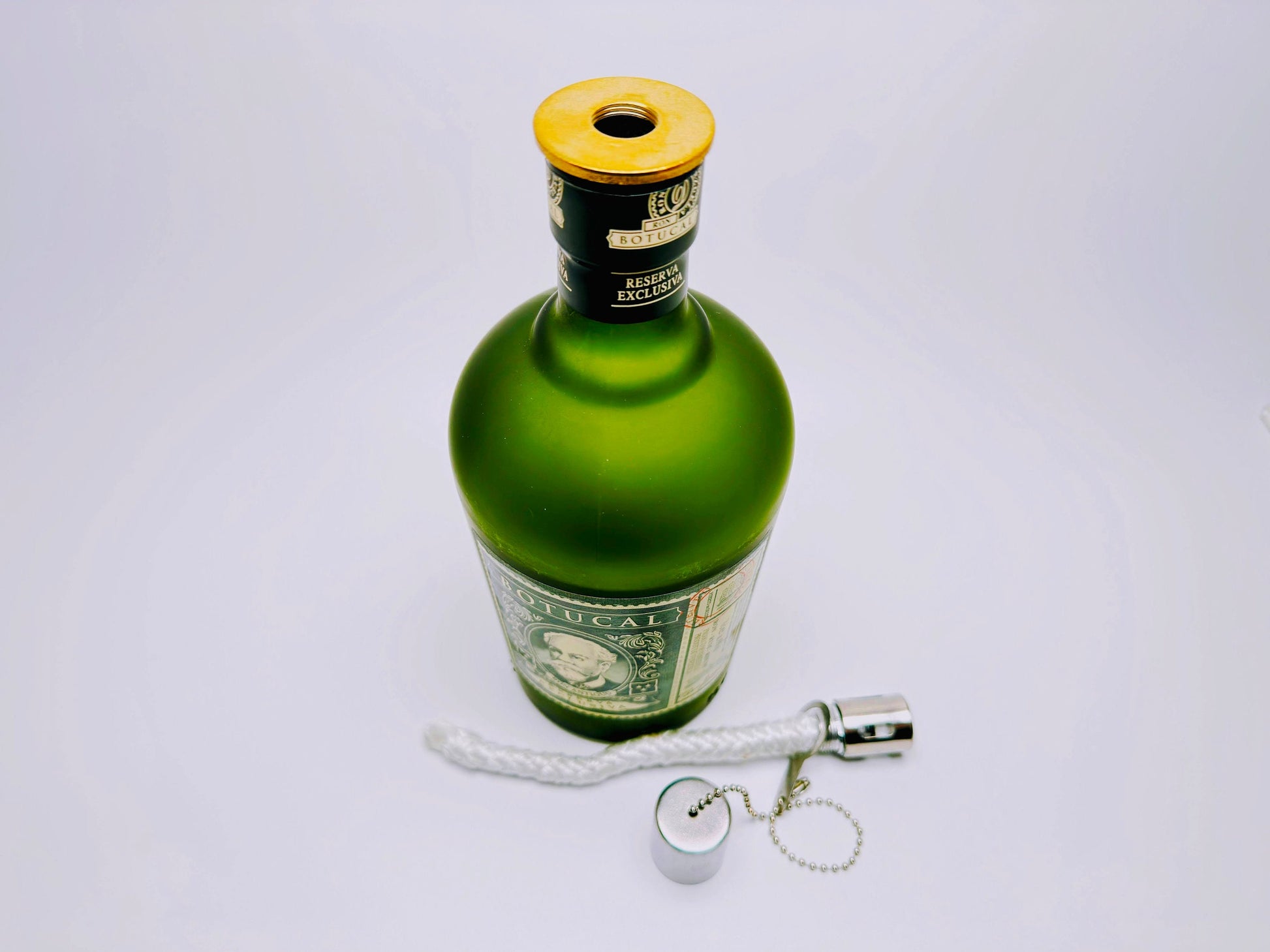 Rum-Öllampe "Botucal" | Handgemachte Öllampe aus Botucal-Flaschen | Upcycling | Handgemacht | Individuell | Geschenk | Deko | H:23cm - 0,7l