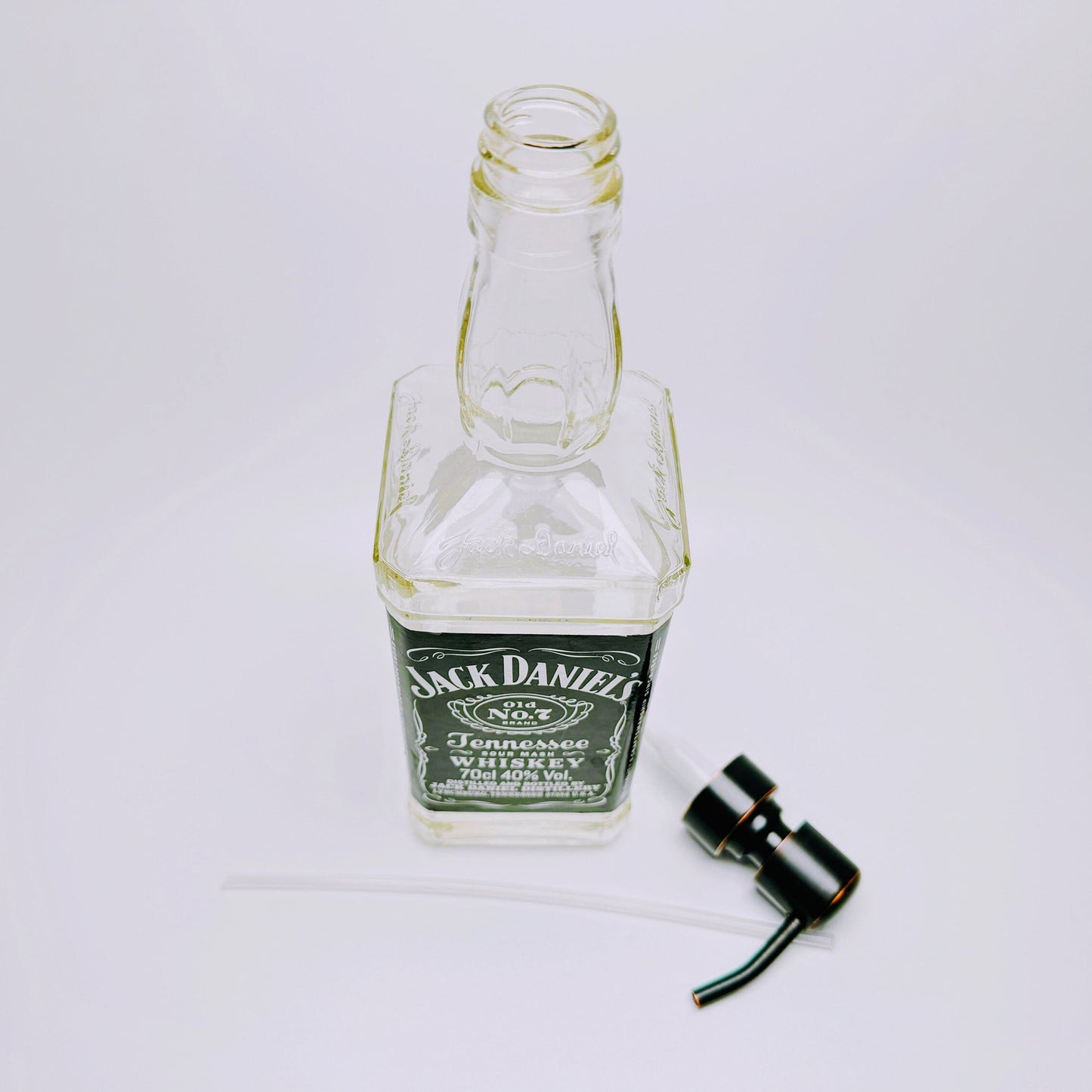 Seifenspender aus Whisky-Flaschen - Nachfüllbarer Pumpspender für Seife, Lotion oder Bartöl - 500-700 ml - Jack Daniels