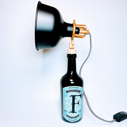 Ferdinands Gin Vintage-Lampe | Handgemachte nachhaltige Tischlampe aus Ferdinand Gin | Einzigartige Geschenkidee | Deko-Licht | Upcycling