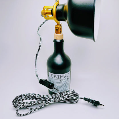 Heimat Gin Vintage-Lampe | Handgemachte nachhaltige Tischlampe aus Heimat Gin | Einzigartige Geschenkidee | Deko-Licht | Upcycling Leuchte